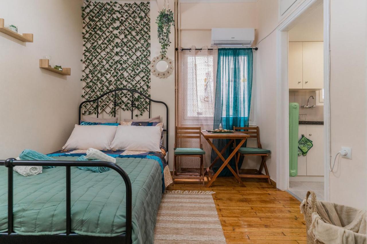 Green Boho Apartment เอเธนส์ ภายนอก รูปภาพ
