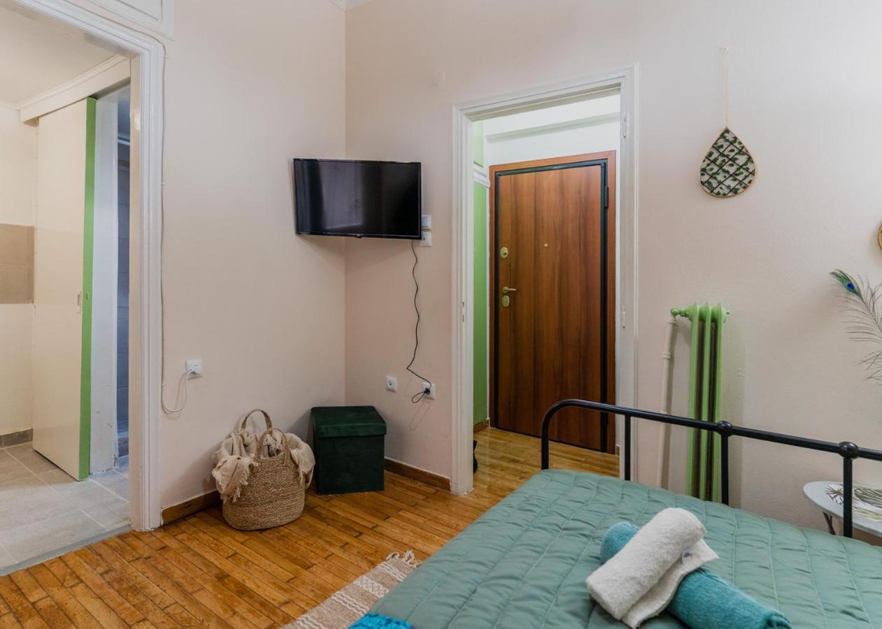 Green Boho Apartment เอเธนส์ ภายนอก รูปภาพ
