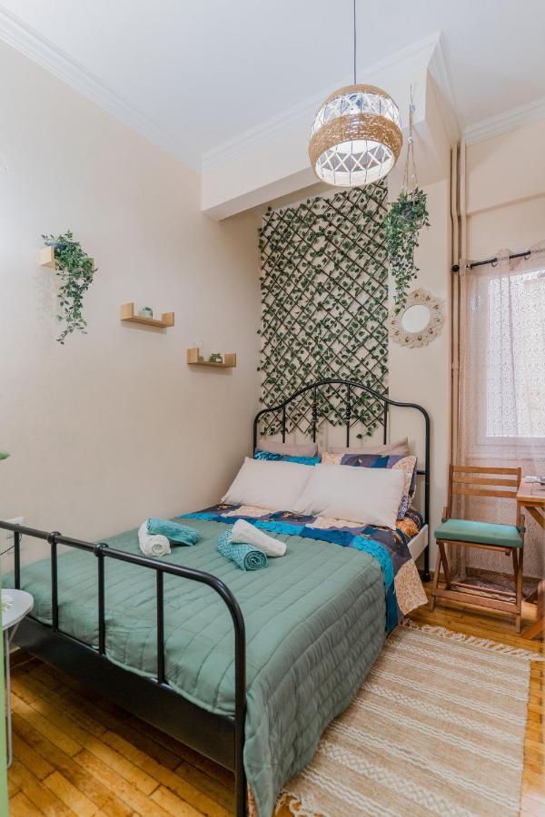 Green Boho Apartment เอเธนส์ ภายนอก รูปภาพ