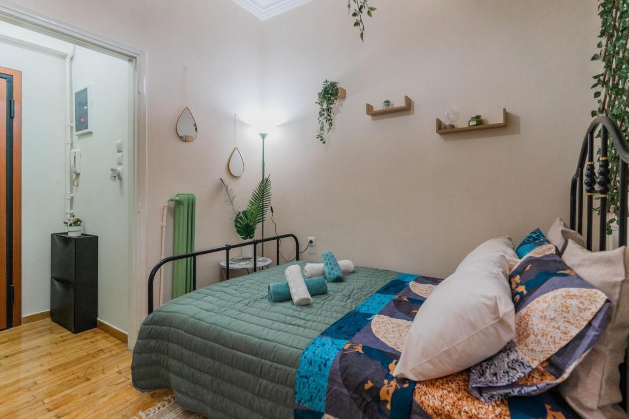 Green Boho Apartment เอเธนส์ ภายนอก รูปภาพ